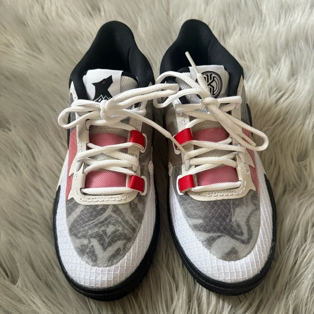 NIKE Kyrie 8 Kids Shoes in White University Red-Black Size 5Y